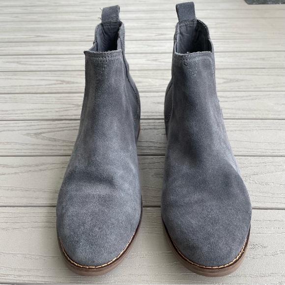 TOMS Forged Iron Grey Suede Ella Ankle Booties 7.5 - Picture 4 of 9